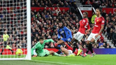 “He’s Got to Be Stronger” — Gary Neville Blasts Defender After Bournemouth Equaliser at Old Trafford