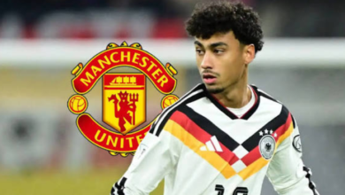 Manchester United Transfer Latest: £40m Defender Targeted as Zirkzee Exit Talks Begin